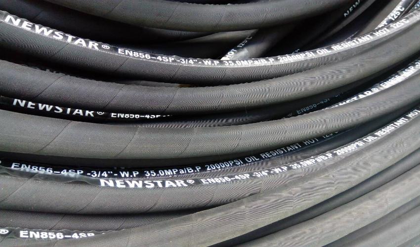 Chọn ống thủy lực chịu nhiệt cao