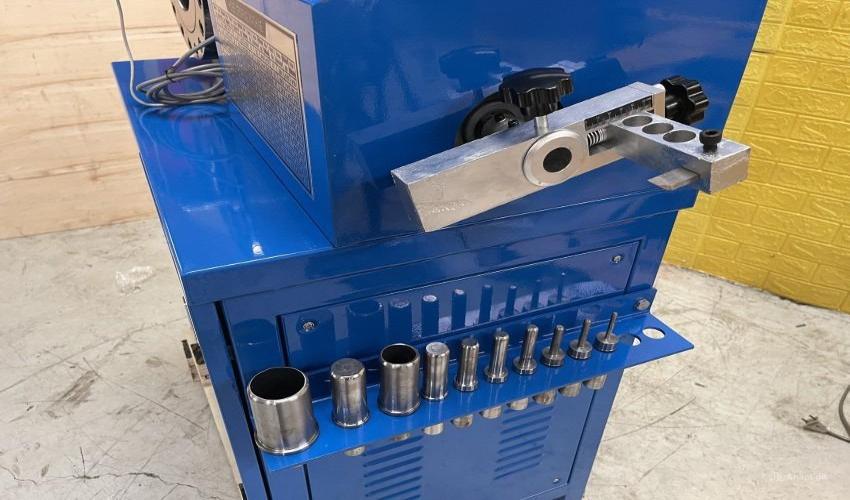 Máy bấm ống thủy lực DX-68 (có gọt)